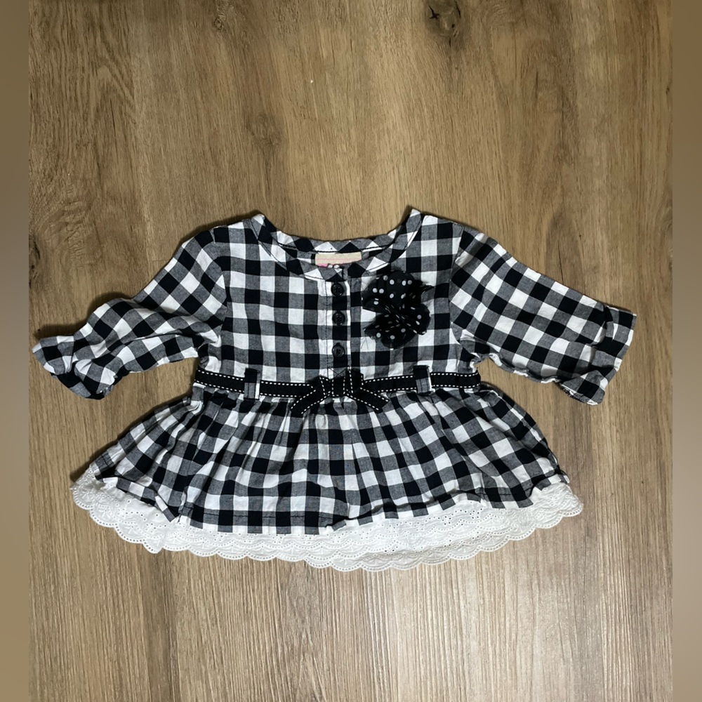 Baby girls black and white checkered dress/ top‎ with lace  size 6m